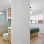 Stylish With Stunning Views & Parking Apartman *