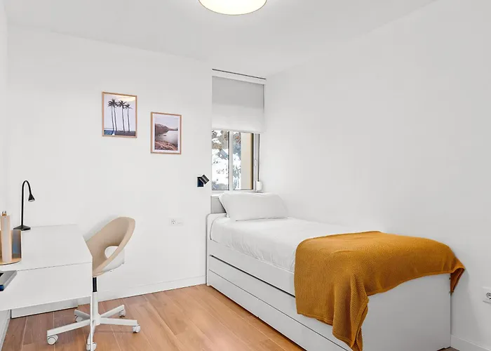 Appartement Stylish With Stunning Views & Parking